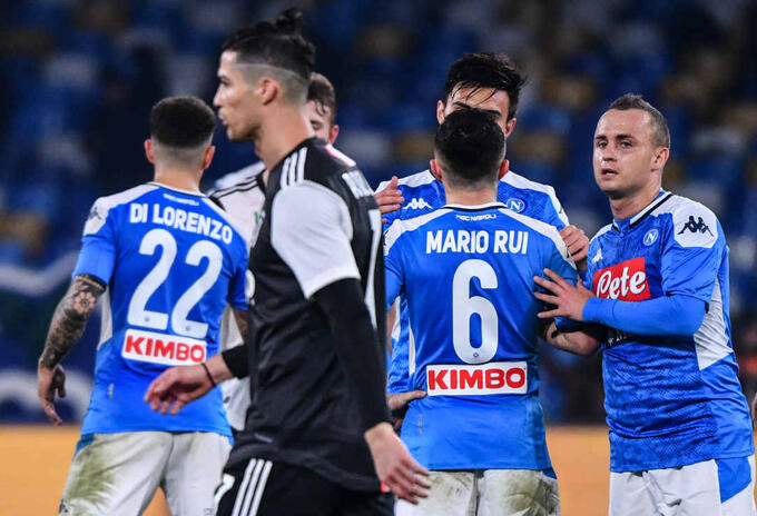 Napoli venció a Juventus