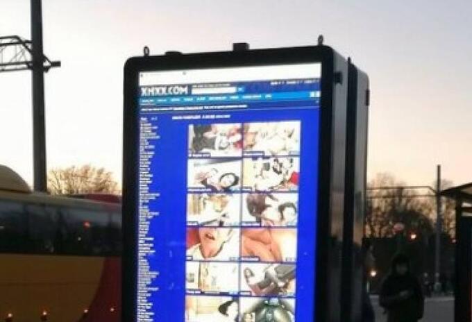 Pantalla sueca con porno Pantalla sueca con porno