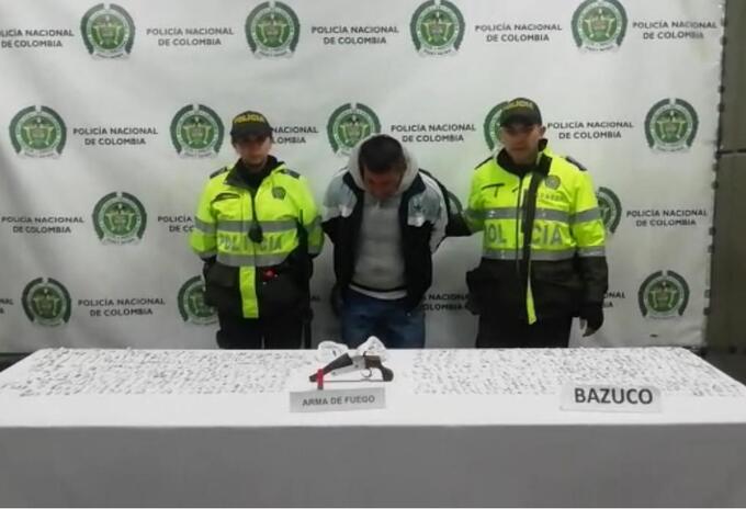 Policía de Bogotá captura a ‘jibaro’ con más de cinco mil dosis de estupefacientes
