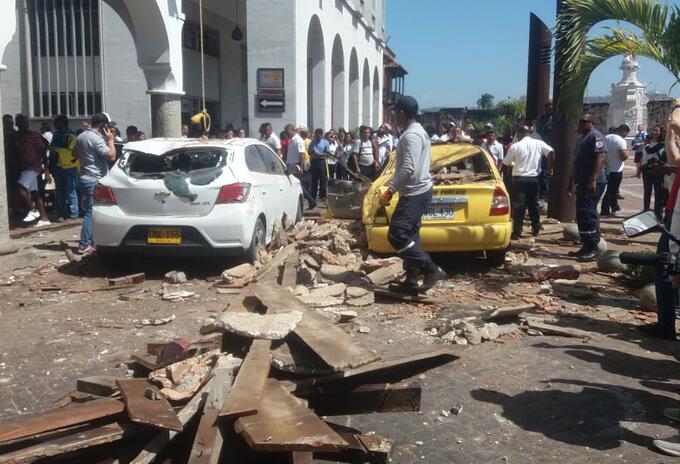 La emergencia se presentó cerca a la Plaza de La Aduana.