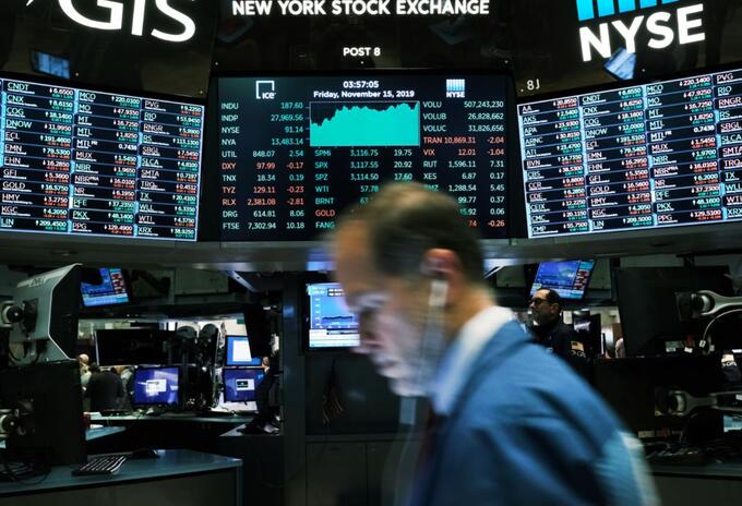 Wall Street y Dow reaccionaron negativamente ante el coronavirus.