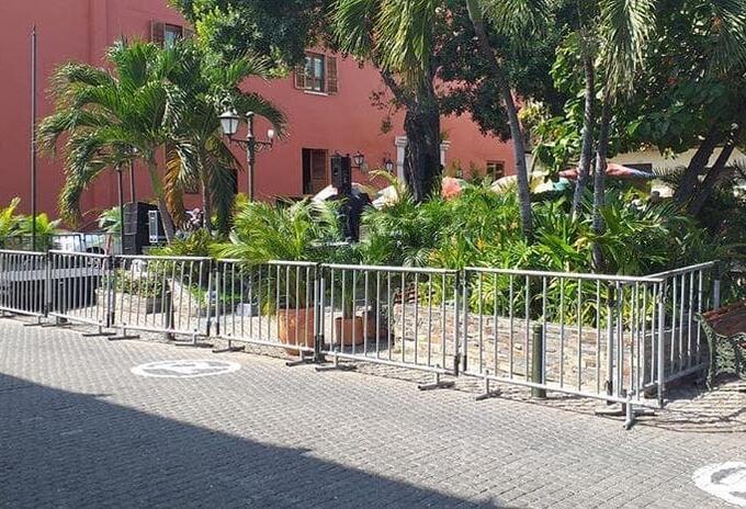 Fueron cerradas en total cuatro calles y también la Plaza de San Diego que se suma al cierre de la Plaza de la Trinidad