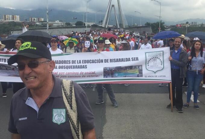 Docentes risaraldenses en paro.