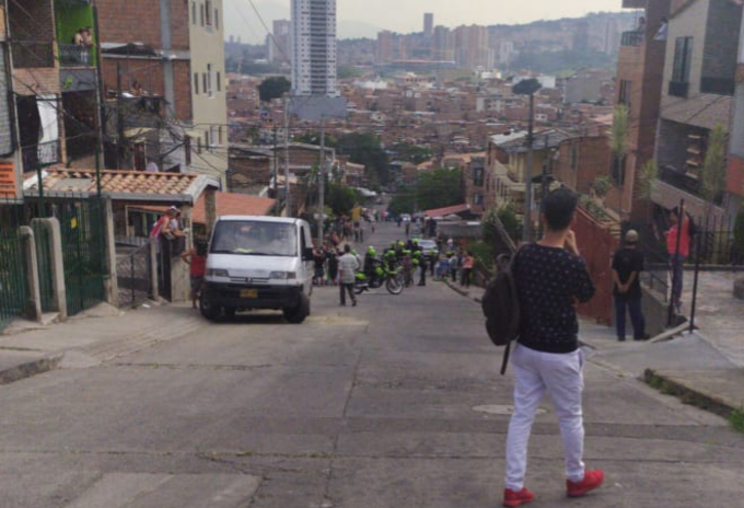 Un menor de edad habría asesinado a un joven de 30 años en Medellín