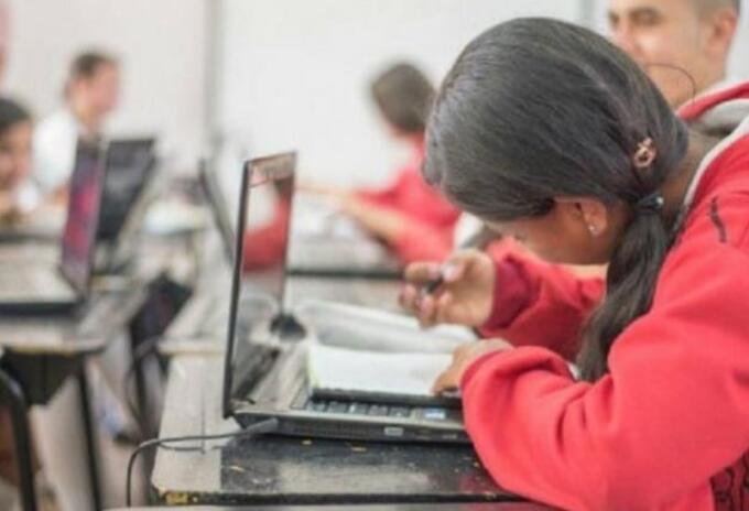 colegios en las instituciones educativas públicas del departamento ya se han matriculado más de 145 mil estudiantes
