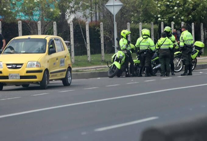 Seis mil policías de Medellín saldrán a las calles si hay brote por covid 19 en la institución