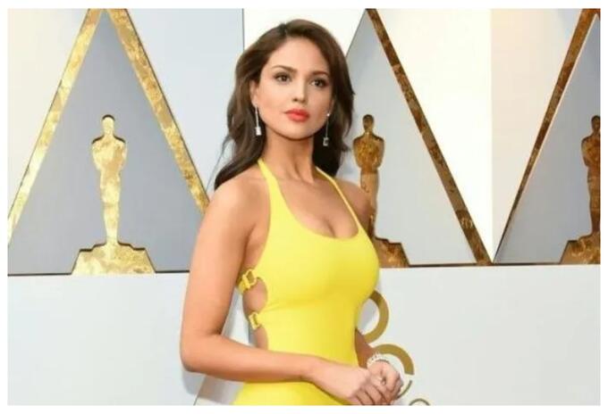 Eiza González Eiza González
