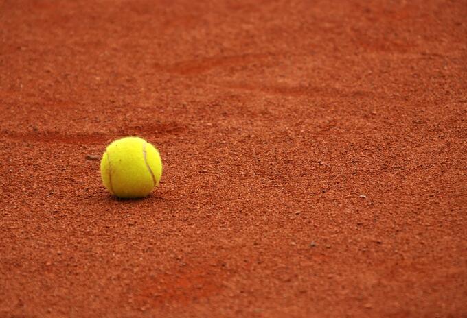 Tenis Tenis