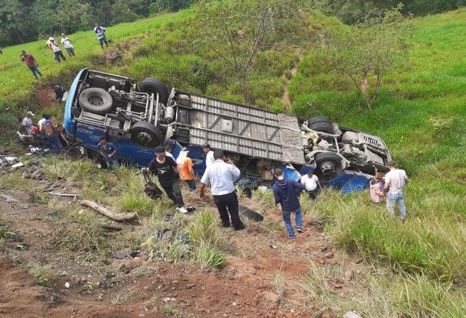 Accidente de bus en Puerto Triunfo, Antioquia