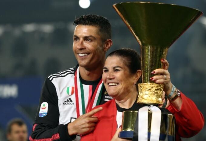 Cristiano Ronaldo y su mamá Dolores Aveiro
