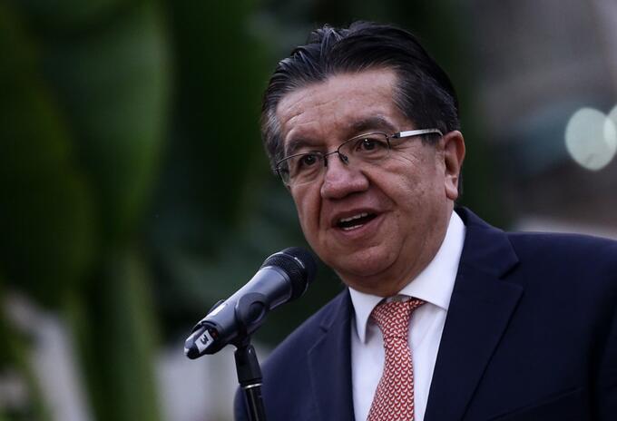 Fernando Ruíz, Ministro de Salud