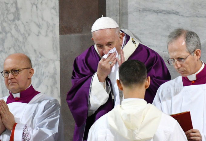 Papa Francisco con resfriado