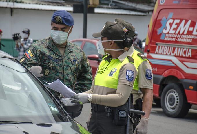 Controles por coronavirus en Guayaquil
