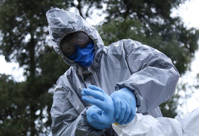 Coronavirus traje Coronavirus traje