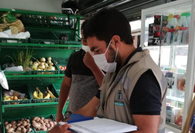 Habilitan línea telefónica para denunciar a comerciantes que abusan de la cuarentena en Medellín