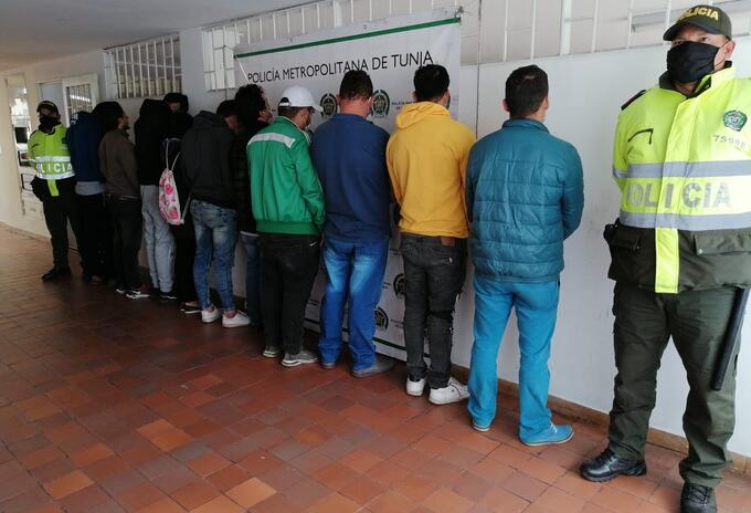 Policía, Tunja, billar