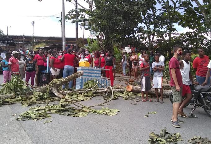 Bloqueo vía aeropuerto Buenaventura