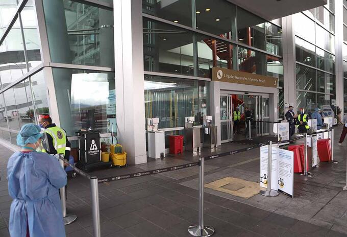 Aeropuerto El Dorado / Coronavirus en Bogotá