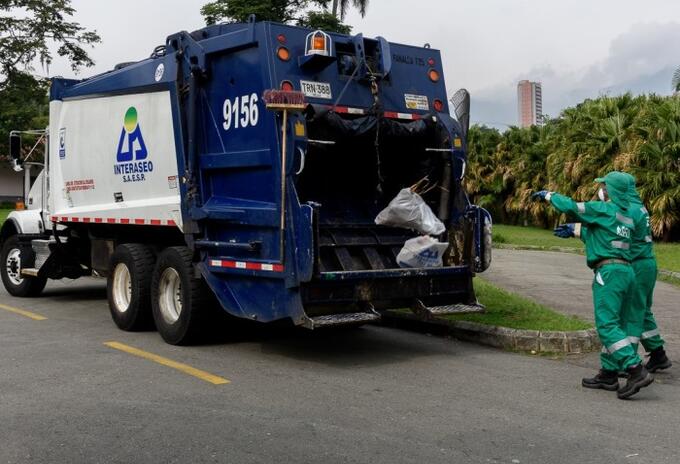 Elevados costos de aseo podrán reclamarse en la línea de Interaseo