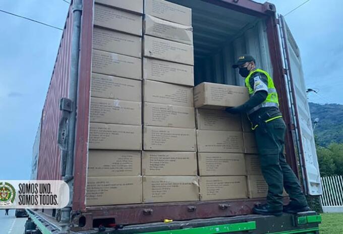Policía de Medellín incautó millonaria mercancía de contrabando proveniente de la China