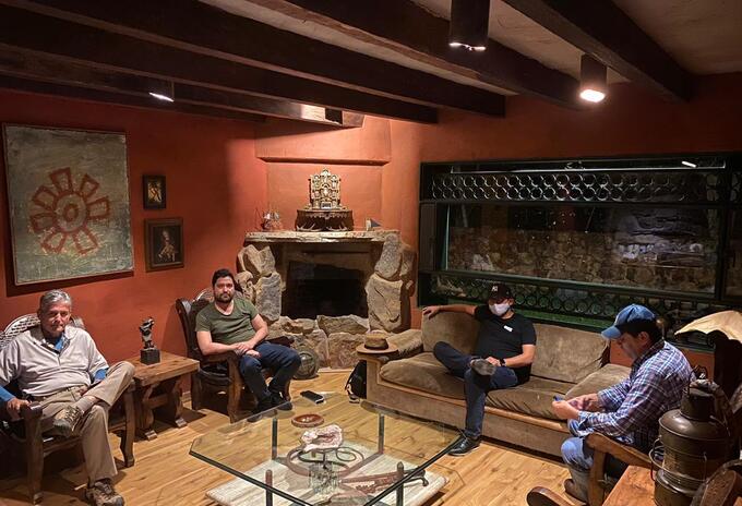 El hecho se presentó cuando se trasladaban hacia la Mesa de los Santos con más de 8 personas en un mismo vehículo.