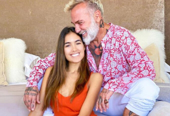 Gianluca Vacchi y Sharon Fonseca