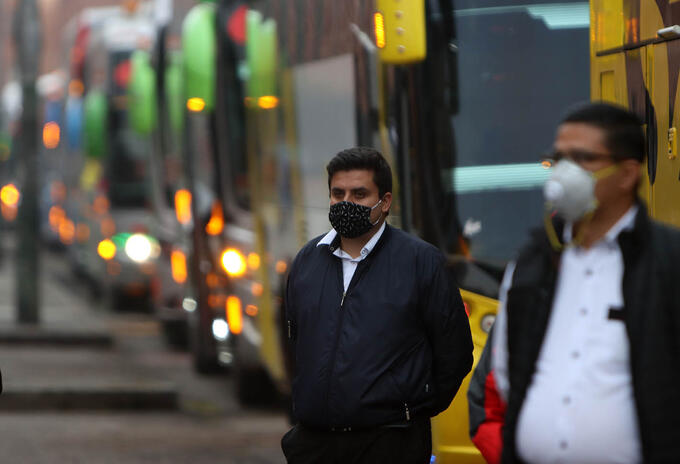 Protesta de buses intermunicipales por cuarentena en Colombia / Coronavirus en Colombia