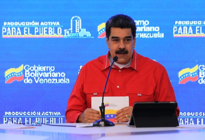 Maduro anuncia próximo aumento de los precios de la gasolina