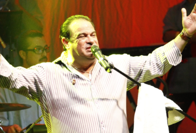 Tony Vega