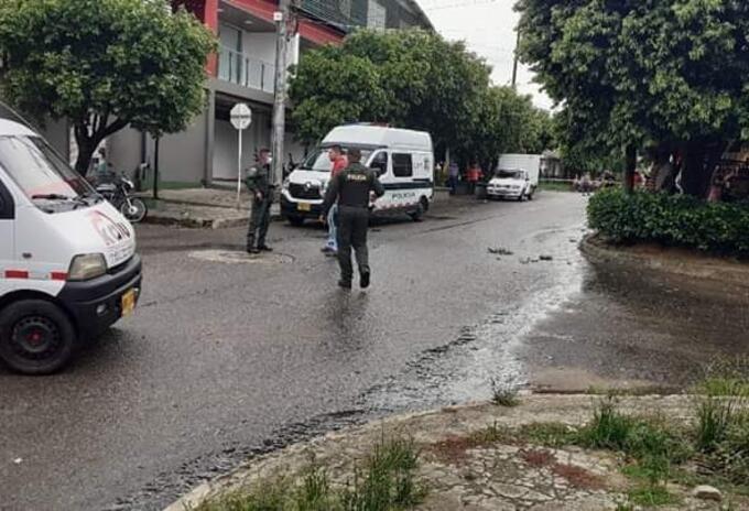 Policía, granada, atentado