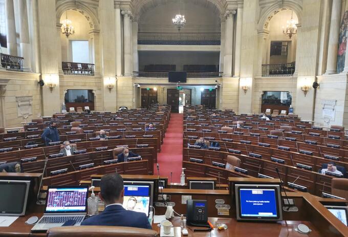 Plenaria de la Cámara de Representantes en sesión semivirtual