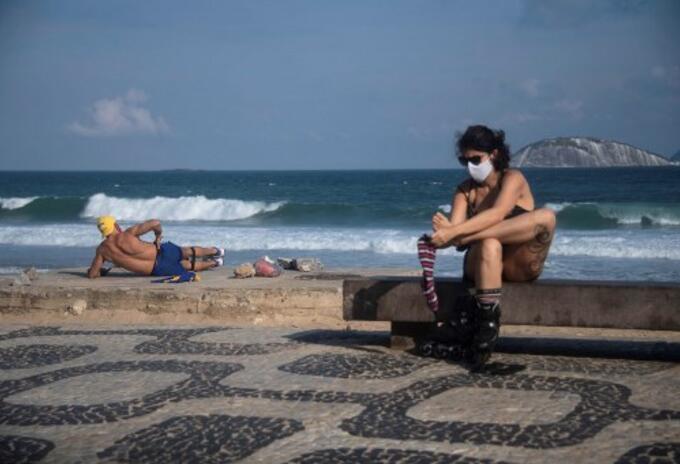 brasil playa coronavirus