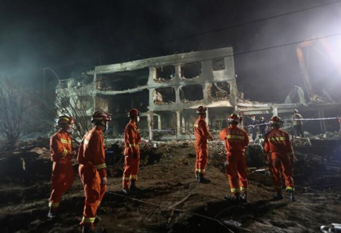 Explosión de carro cisterna en China