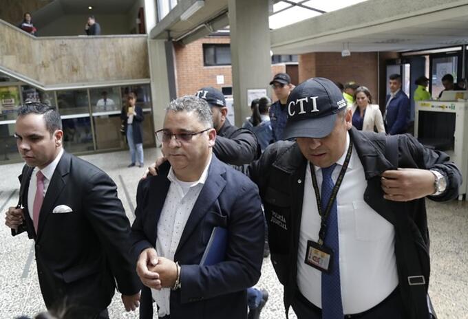 EXDIRECTOR DE LA CÁRCEL LA MODELO EXDIRECTOR DE LA CÁRCEL LA MODELO