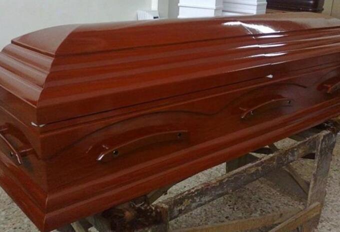Las autoridades deben dar un buen manejo a los cadáveres con COVID-19.