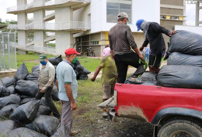 El silo será entregado en varios municipios.