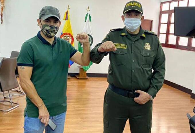 El hoy comentarista invitó a las personas a realizar las denuncias de cualquier delito.