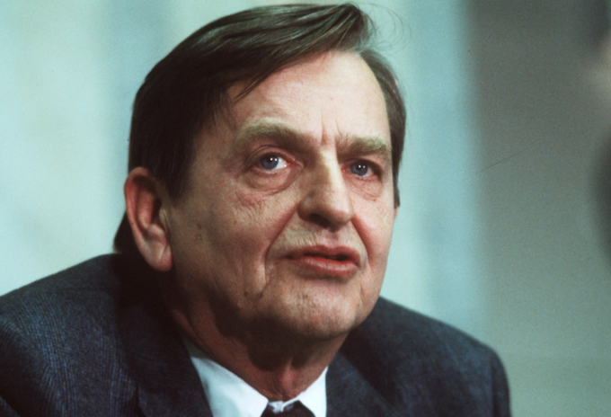 Exprimer ministro de Suecia, Olof Palme, asesinado en 1986
