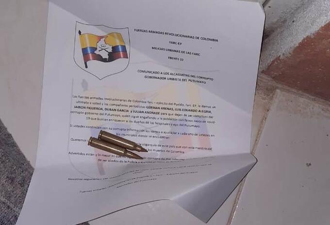 Con un panfleto y dos proyectiles calibre 556 amenazan a periodista