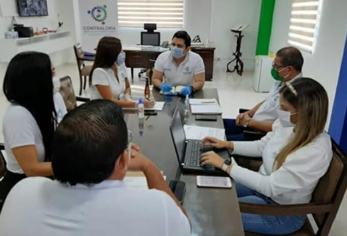 Varias alcaldías en la mira de la contraloría.