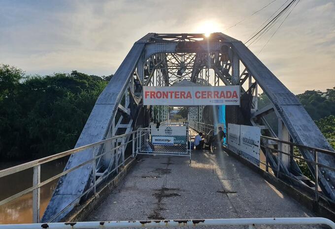 Paso fronterizo por Santander, Colombia