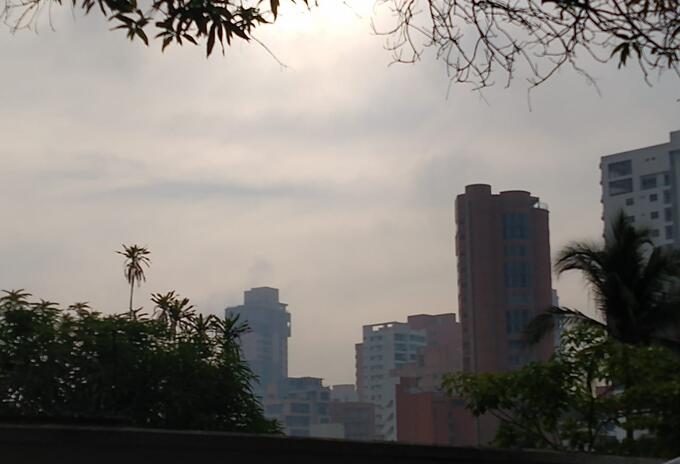 Denso humo en Barranquilla