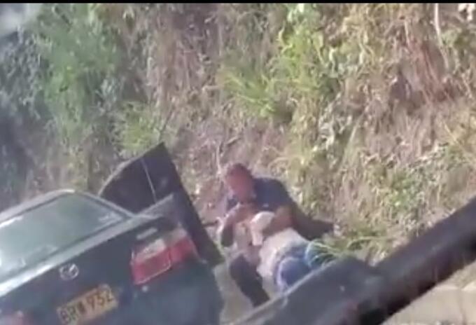La mujer asegura que no fue golpeada