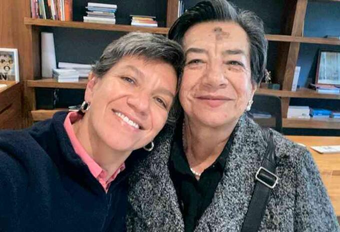 Claudia López y su mamá