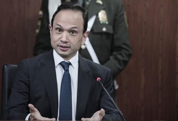 CARLOS BERNAL CARLOS BERNAL