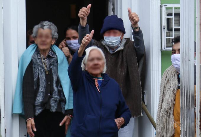 Adultos mayores en medio de coronavirus en Colombia