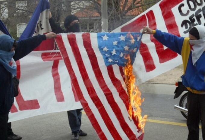Banderas quemadas de Estados Unidos