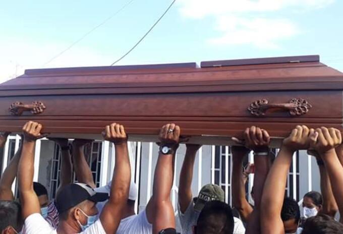 Poco a poco se dan cristiana sepulturas a las victimas de la tragedia de Tasajera cumpliendo con los protocolos de bioseguridad
