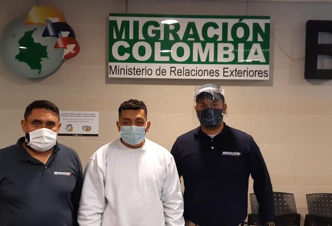 Migración Colombia detiene a alias 07, sobrino de "Otoniel"