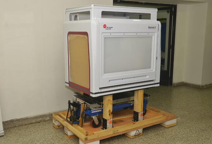 robot laboratorio Universidad de Cartagena